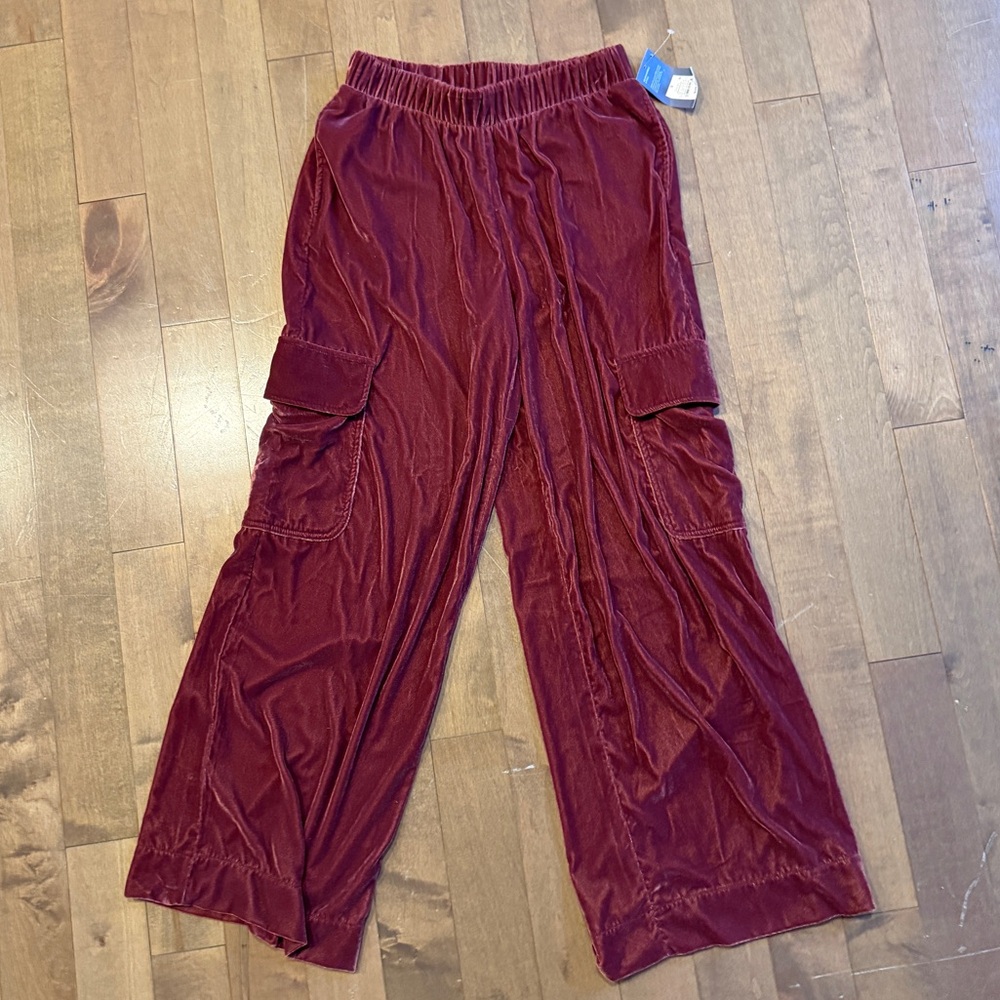 Universal Thread Burgundy Wide-Leg Pants